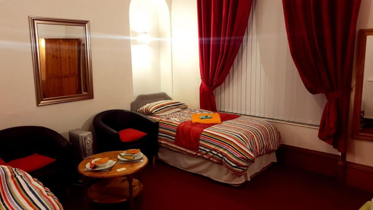 Broomlea Guest House Dyce Luaran gambar